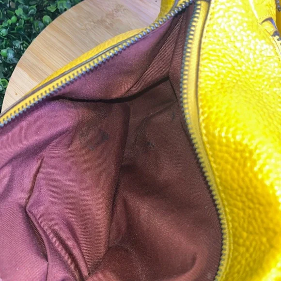 🔥 COACH PEPPLE LEATHER FANNY PACK WITH MED CORNER ZIP WALLET ORCHRE YELLOW KHAKI - Picture 6 of 11